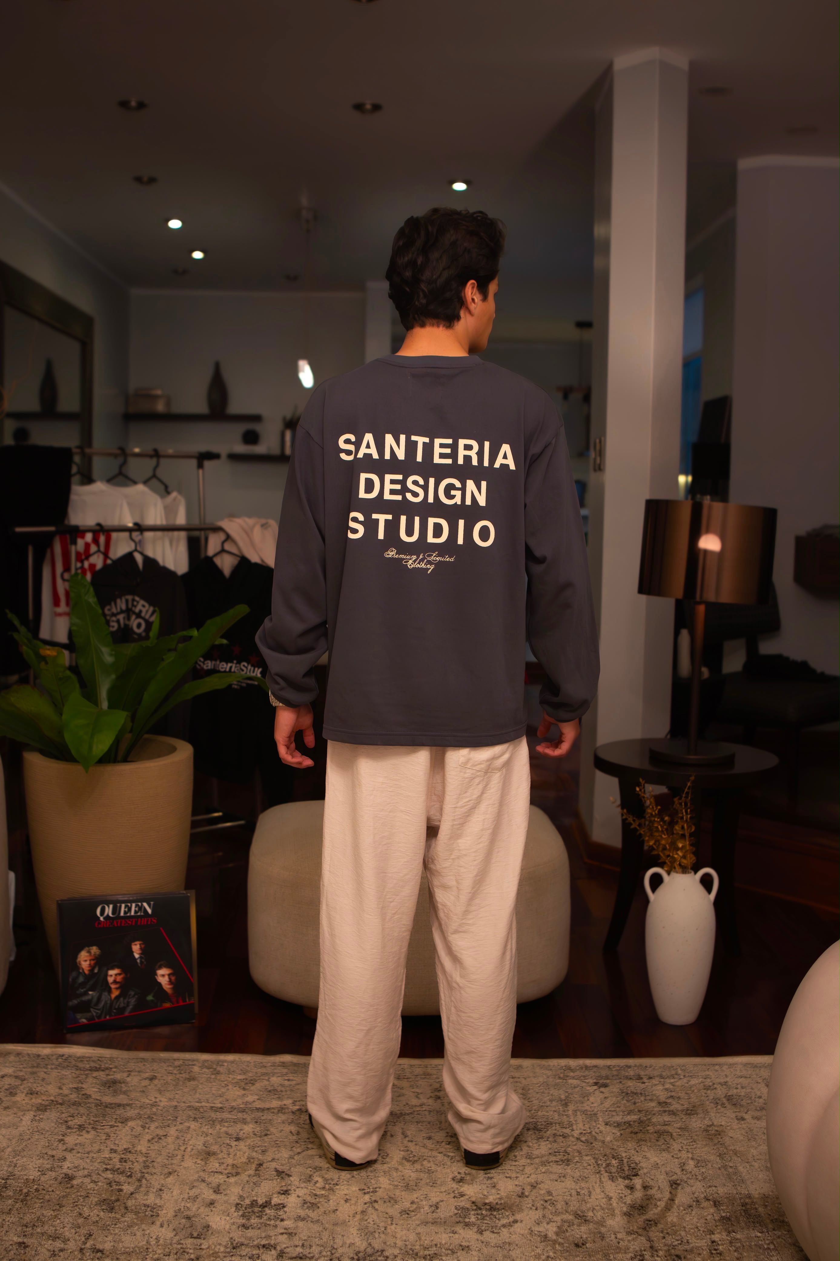 STUDIO ASH LONGSLEEVE