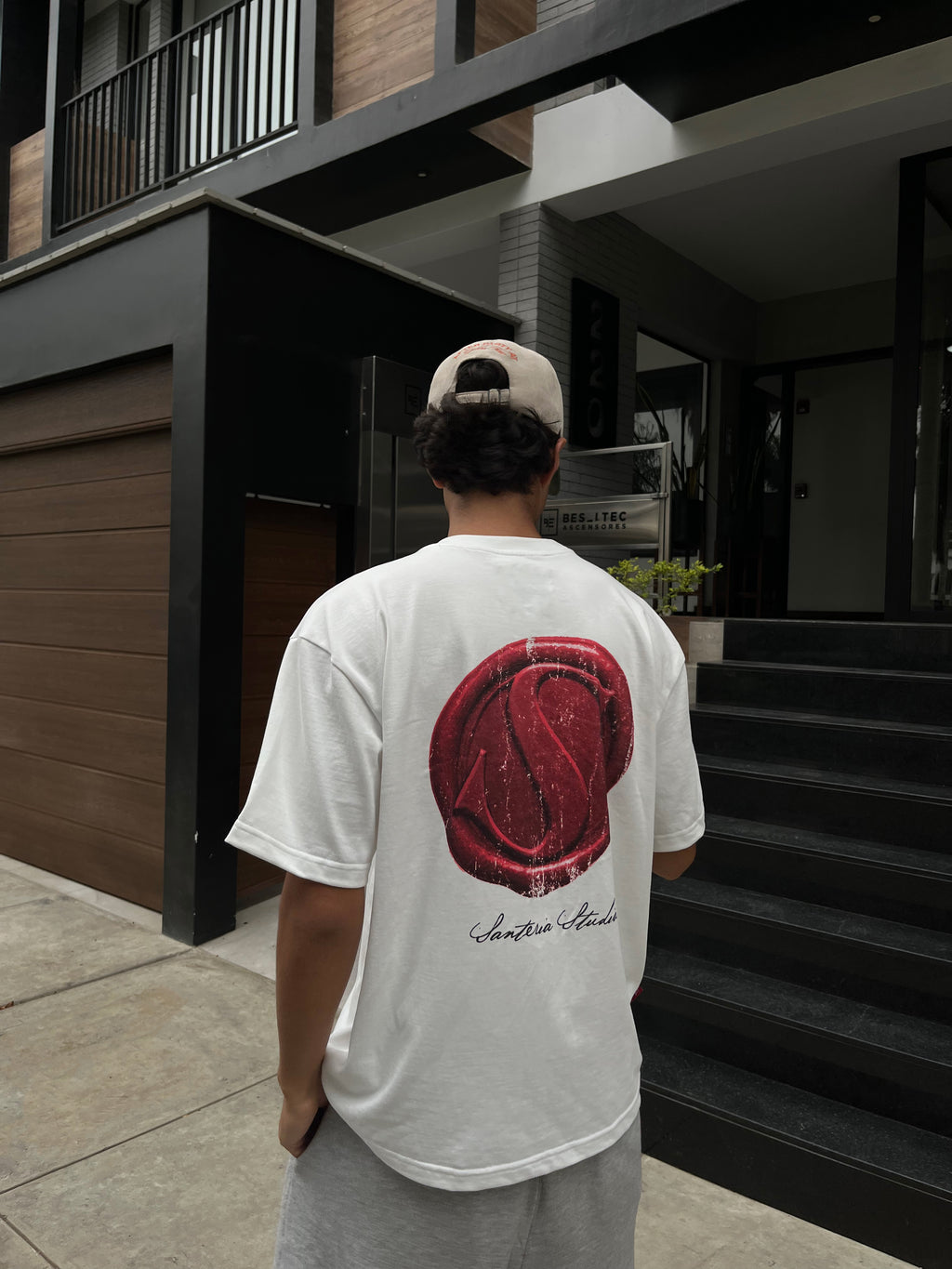 SANTERIA BADGE T-SHIRT