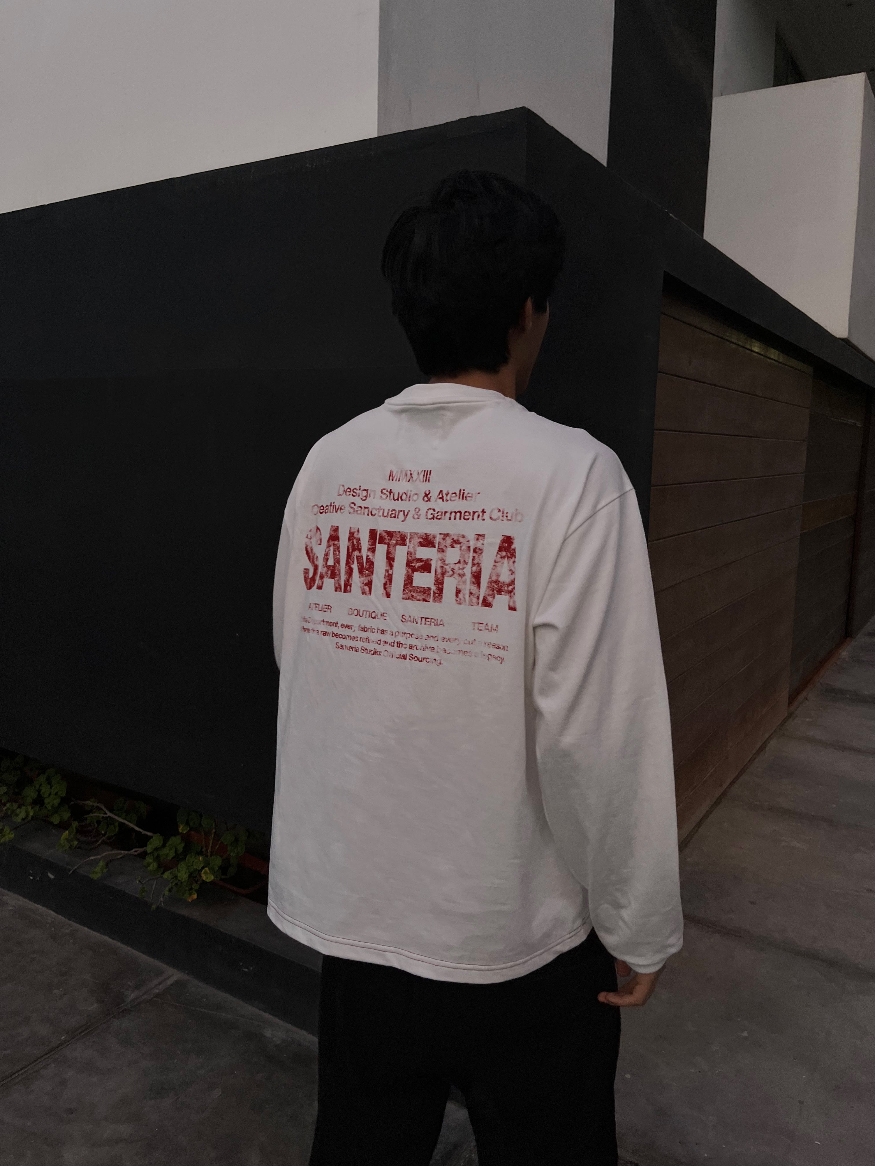 CREATIVE OFF-WHITE LONGSLEEVE