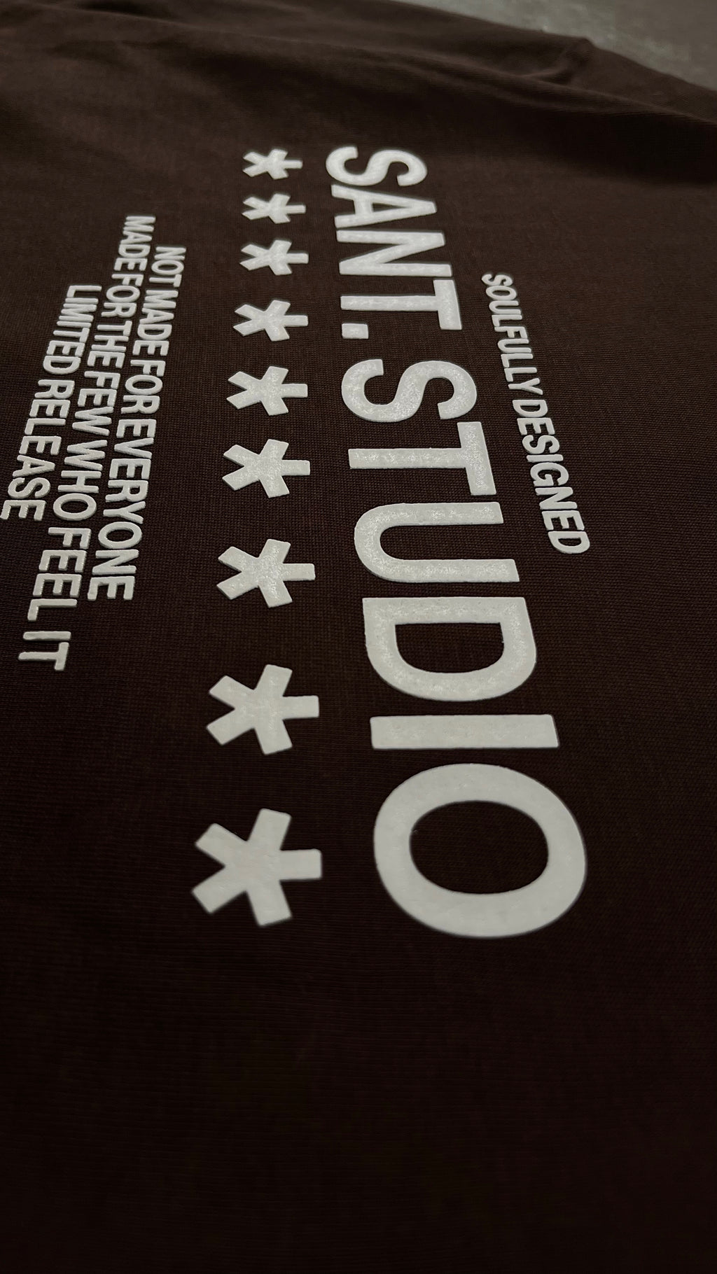 SANT ASTERISKS BROWN LONGSLEEVE