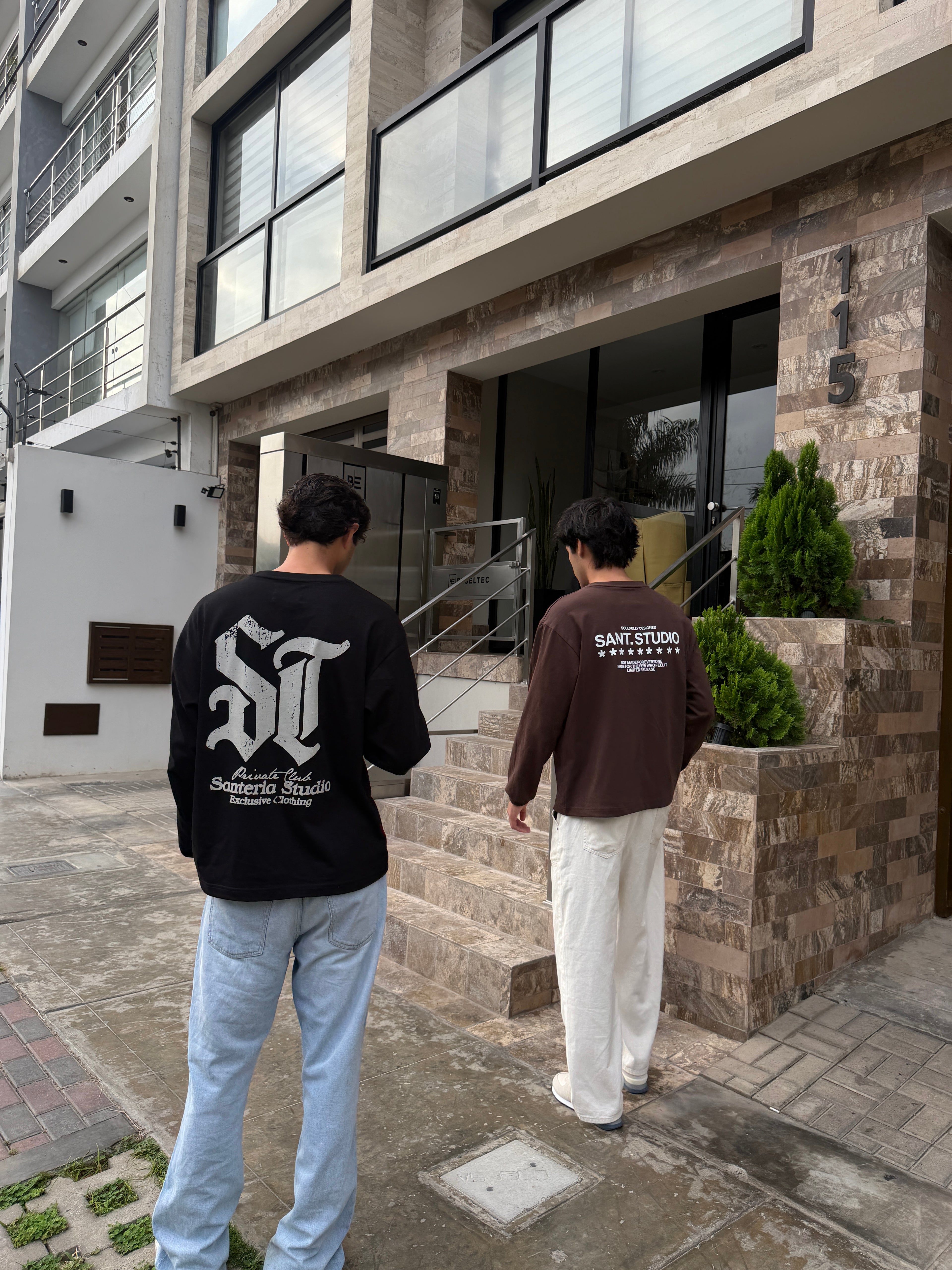 SANT ASTERISKS BROWN LONGSLEEVE