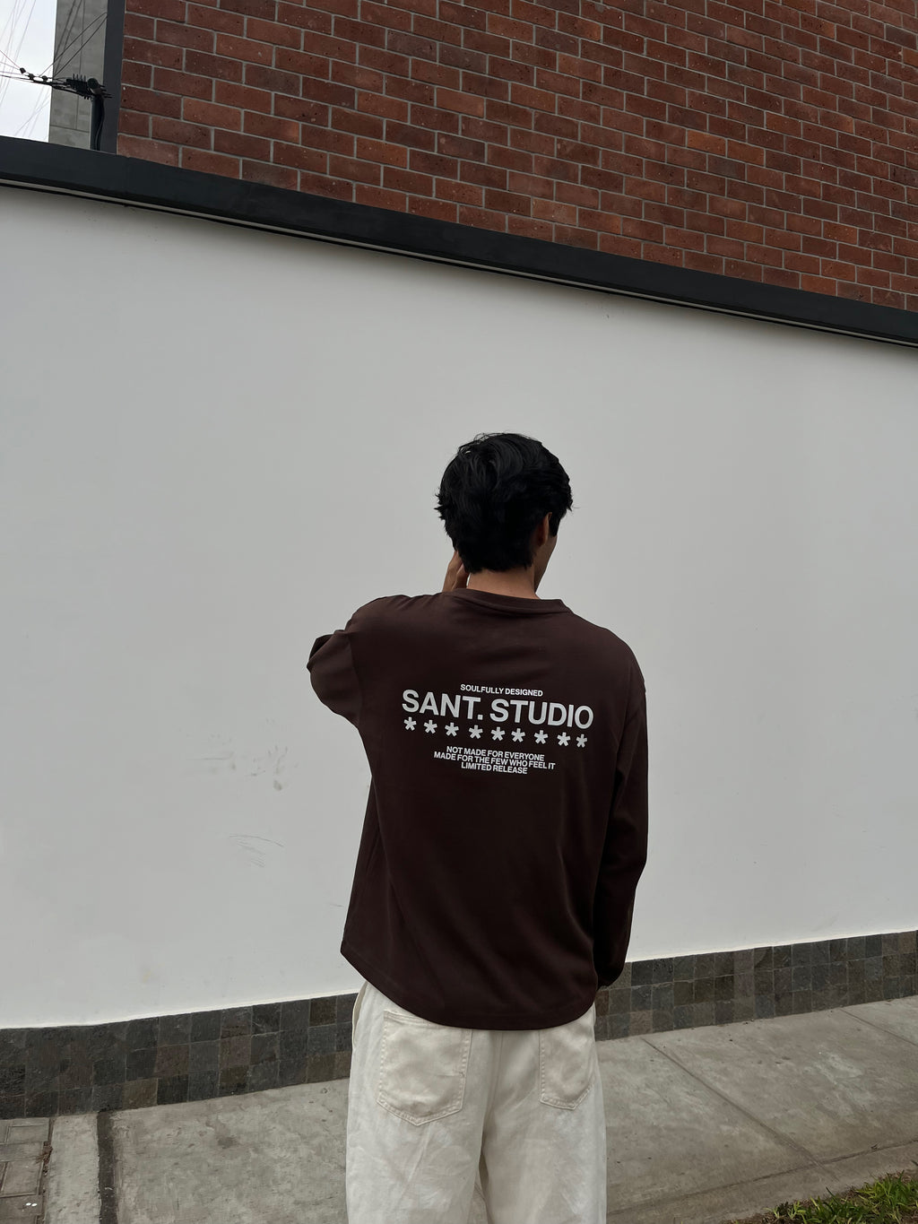 SANT ASTERISKS BROWN LONGSLEEVE